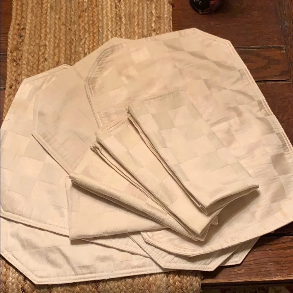Elegant Cream Checkered Dining Placemats and Napkins Set of 4